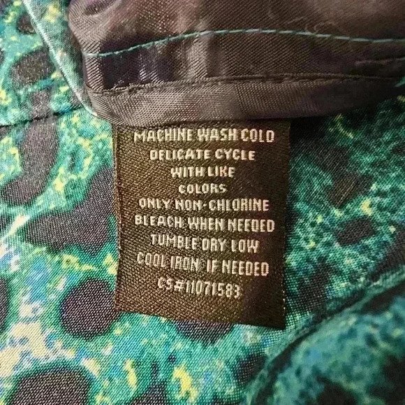 Added Dimensions Womens Top Blazer Colorful Animal Print NWT 2X - Picture 9 of 10